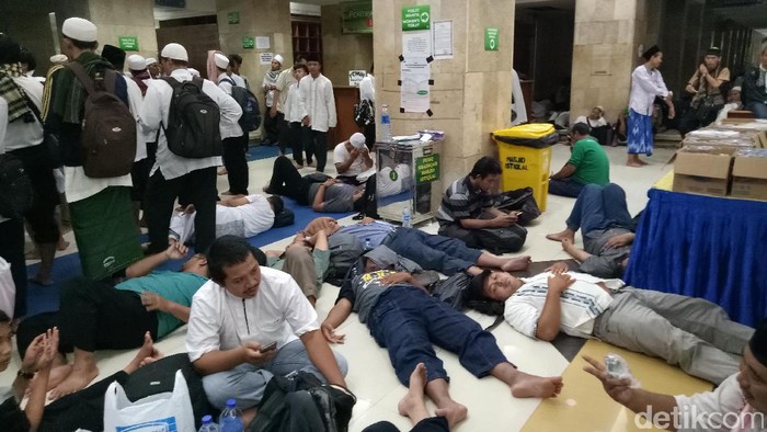 Begini Penampakan Massa Aksi 2 Desember di Masjid Istiqlal Pagi Ini