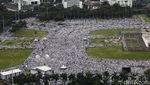 Lautan Massa Aksi Damai 2 Desember di Monas