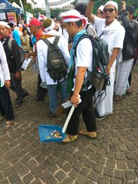 Aksi Bersih-bersih Sampah Mulai Dilakukan di Depan Masjid Istiqlal