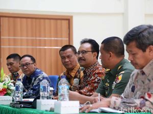 Wagub Gus Ipul Imbau Keberadaan Orang Asing Diperketat di Wilayah Jawa Timur