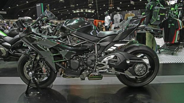 Kawasaki Ninja 300 cc Ikut Hadir di Thailand