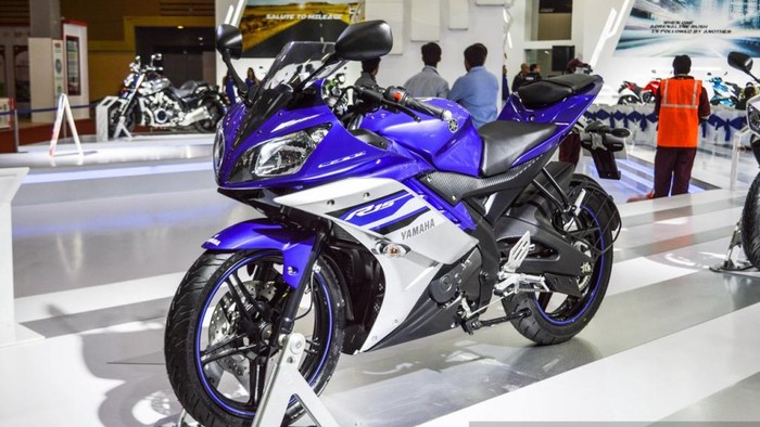 Di India Yamaha R15 Baru Gunakan Lampu AHO
