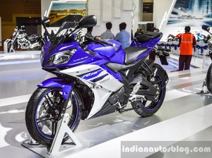 Di India Yamaha R15 Baru Gunakan Lampu AHO