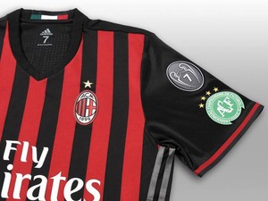 Ada Logo Chapecoense di Jersey Milan Pekan Ini