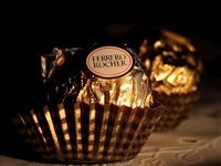 Buat Pencinta Cokelat, Kini Ada Kafe Pop up Bertema Cokelat Ferrero Rocher