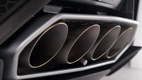 Produsen mobil super asal Italia itu bekerja sama dengan iXOOST untuk menciptakan sebuah speaker untuk Lamborghini Aventador. Speaker bernama Esavox itu standar pembuatannya sama dengan membuat mobil mewah. Foto: Carscoops