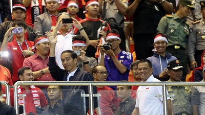 Jokowi Nonton Semi Final Piala AFF 2016