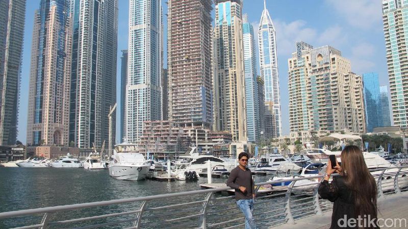 Download 720 Koleksi Background Foto Gedung HD Gratis