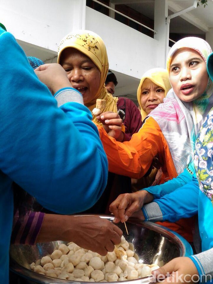 Warga Kediri Diajak Gemar Makan Ikan