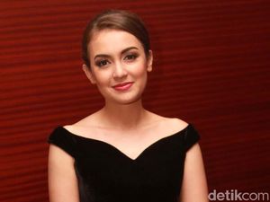 Tujuh Tahun Nikah, Rianti Cartwright Tetap Enjoy