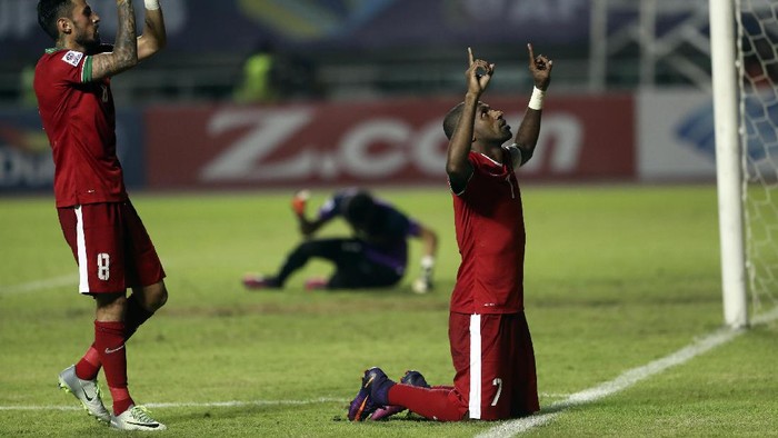 Boaz Salossa di timnas Indonesia saat menghadapi Vietnam dalam semifinal Piala AFF di Stadion Pakansari, Cibinong, Bogor, Sabtu (3/12/2016).