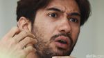 Aww..Tatapan Reza Rahadian Bikin Melting
