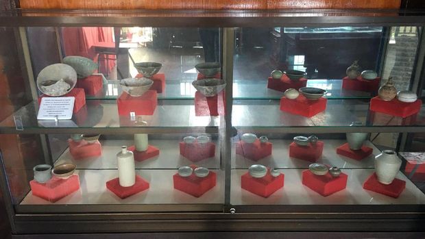 Koleksi keramik yang tersimpan di Museum Tanadoang (Esty/detikTravel)