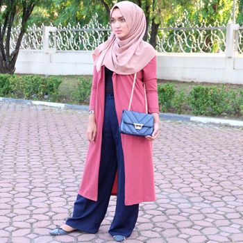 Nyak Khalida Makmoer, Hijabers Cantik Asal Aceh yang Populer di Instagram