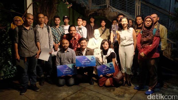 Suryo Herlambang Juarai Kompetisi Seni Karya Trimatra Salihara 2016