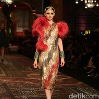 koleksi terbaru Sebastian Gunawan dan Cristina Panarese yang mengusung tema La Divina Marchesa di Ballroom Hotel Mulia. Senayan. Jakarta. [Foto: Mohammad Abduh/Wolipop]