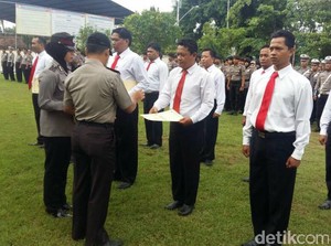 Gagalkan Perampokan Dana Desa di Kendal, Kanit Intel Boja Dapat Penghargaan