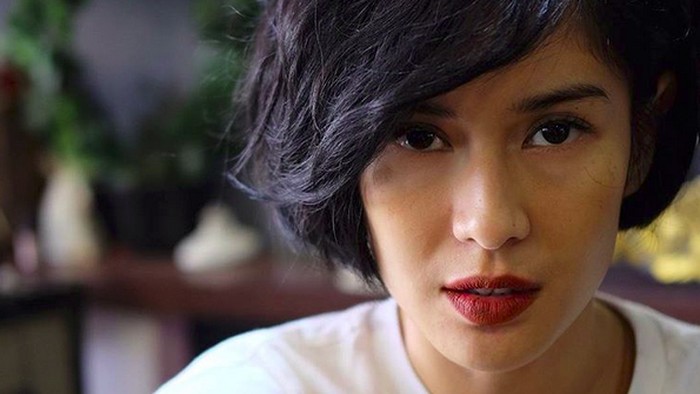 Rambut Pendek Dian Sastro Bikin Netizen Terbelah Rambut Pendek Dian Sastro Bikin Netizen Terbelah
