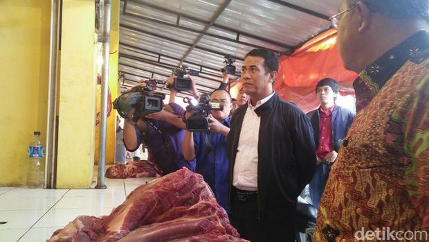 Pagi-pagi, 3 Menteri Jokowi Blusukan Pantau Harga ke Pasar Induk Cianjur