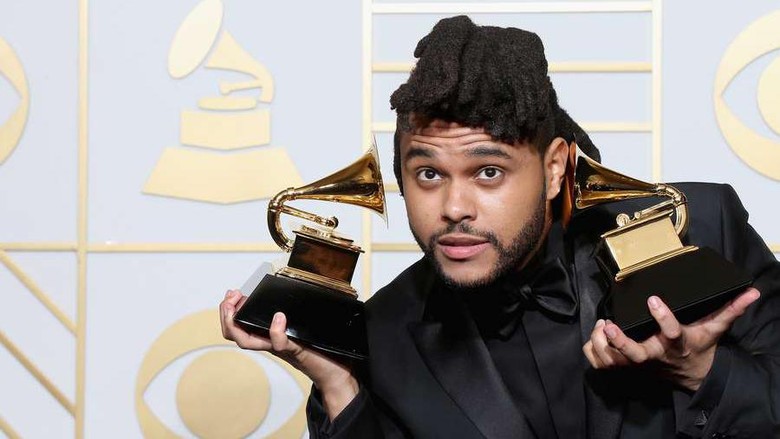 Move On dari Selena Gomez, The Weeknd Gandeng Mantan Justin Bieber Move On dari Selena Gomez, The Weeknd Gandeng Mantan Justin Bieber