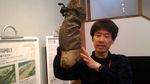 Uniknya Sepatu Kulit Salmon dari Jepang