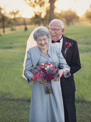 Setelah 70 Tahun, Pasangan Ini Buat Foto Pernikahan untuk Pertamakali