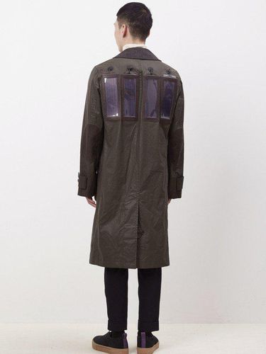 Cuma Pakai <i>Coat</i> Unik Ini, Baterai <i>Gadget</i> Anda Bisa Terisi Lagi