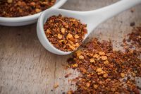 Bikin Sendiri Minyak Cabe Szechuan yang Gruih
