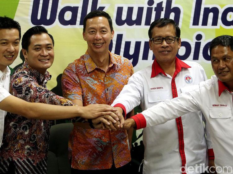 Kemenpora Gelar Walk With Indonesian Olympian 2016