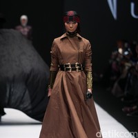 Koleksi Norma Hauri mengangkat tema Road Chic di Jakarta Fashion Week 2017. Senayan City. Jakarta. [Foto: Mohammad Abduh/Wolipop]