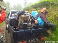 Begini Penampakan Evakuasi 17 Mahasiswa Binus dari Gunung Gede