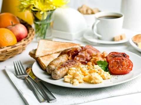 Diet Pelangsing Tubuh, Efektif Diet Rendah Lemak atau Rendah Karbohidrat?