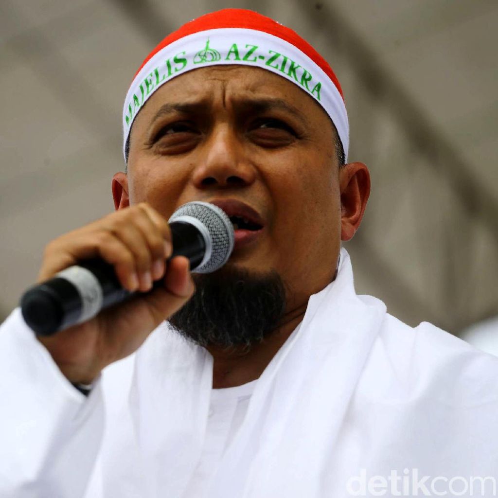 8 Fakta Ustad Arifin Ilham yang Lagi Sakit