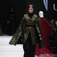 Koleksi Norma Hauri mengangkat tema Road Chic di Jakarta Fashion Week 2017. Senayan City. Jakarta. [Foto: Mohammad Abduh/Wolipop]