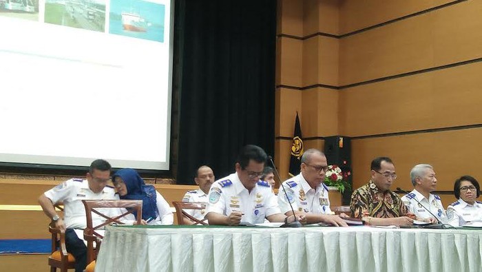 Menhub: Truk Berat Dilarang Beroperasi pada 23 hingga 26 Desember