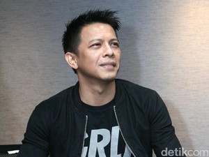 Lewat Ayu Dewi, Ariel NOAH Ungkap Kriteria Pasangan Idaman