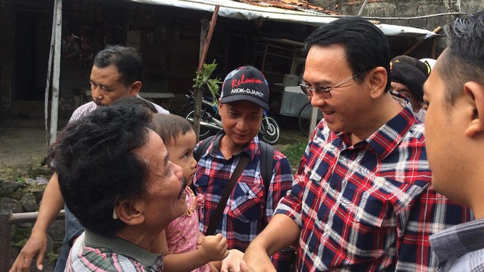 Blusukan di Cipete, Ahok Dengarkan Curhat Warga Soal Banjir
