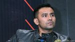 Gaya Armand Maulana dan Judika, Pilih Siapa?
