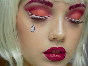 Cute, Eyeliner Bentuk Unicorn Ini Jadi Tren di Instagram
