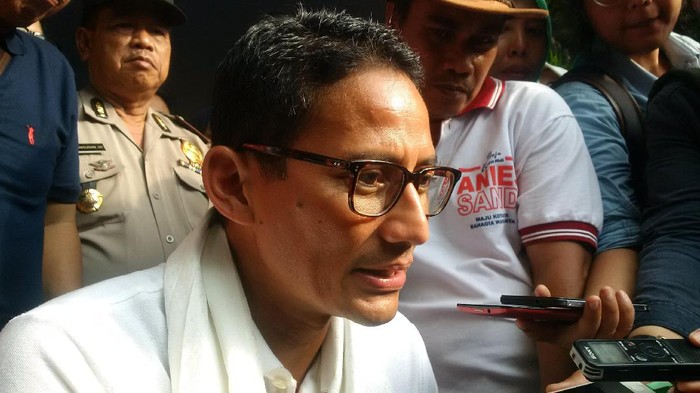 Blusukan Hingga Hampir ke 1.000 Titik, Sandiaga Tunjukkan Kaki Kapalan