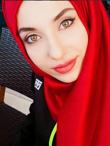 Kubra Dagli, Hijabers Cantik Peraih Medali Emas di Kejuaraan Taekwondo Dunia