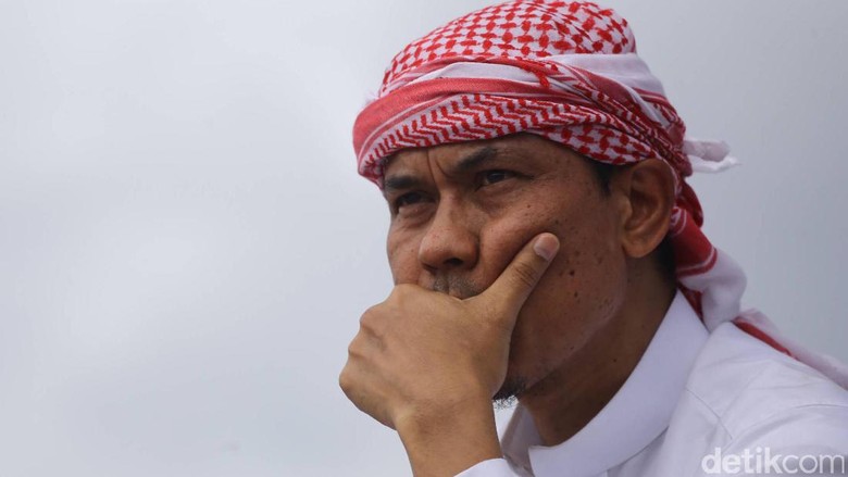 FPI Jawab LSI soal Pengaruh Habib Rizieq: Survei Bayaran Itu! FPI Jawab LSI soal Pengaruh Habib Rizieq: Survei Bayaran Itu!