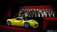 Ferrari 488 Challenge adalah model pertama yang menggunakan turbo untuk balapan dan ini juga menjadi mobil paling bertenaga dalam keluarga Challenge.