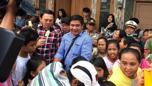Ahok berpesan agar anak-anak tidak putus sekolah, apalagi ada program Kartu Jakarta Pintar (KJP).