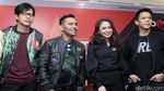 Gaya Armand Maulana dan Judika, Pilih Siapa?