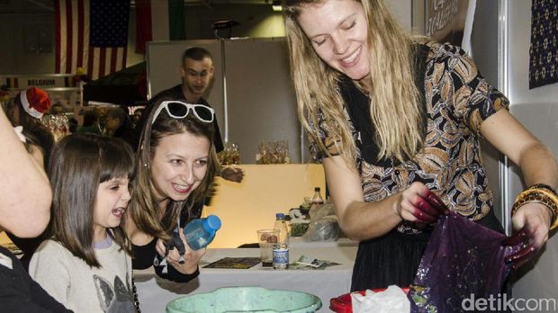 Kuliner Indonesia Laris Manis Diserbu Warga Bulgaria