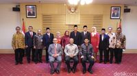 Ketua KPK Lantik 3 Pejabat Struktural Termasuk Jubir Baru Febri Diansyah