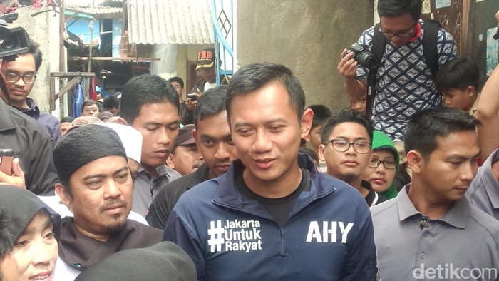 Cerita Agus dan Buku Inventaris Curhatan Warga Jakarta
