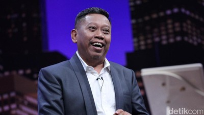 Dont Worry Be Happy! Senyum Bahagia Tukul Arwana