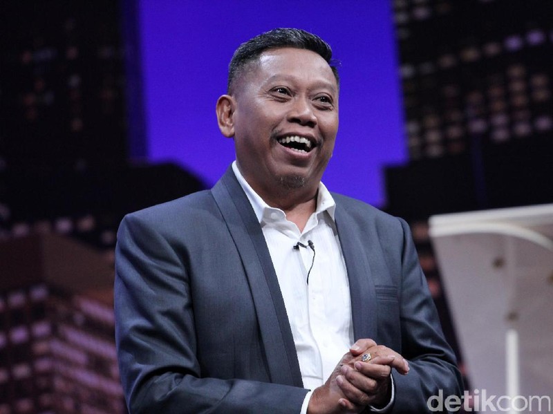 Tukul Arwana saat tampil di acara Hitam Putih.
